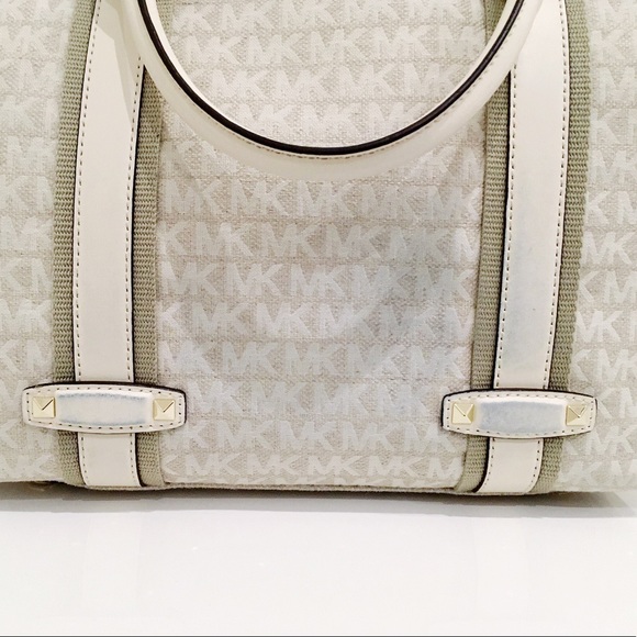 Michael Kors Vanilla White Adjustable Strap Tote Bag - Picture 7 of 12